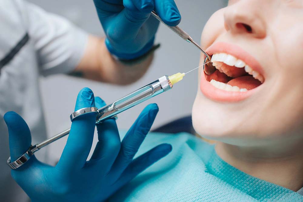 Местная анестезия перед стоматологическим лечением